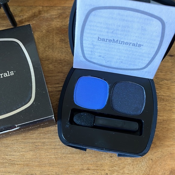 Bare Minerals Eyeshadow Duo - Picture 2 of 3